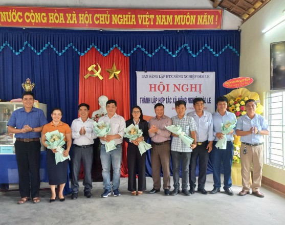 Hội nghị thành lập HTX Nông nghiệp Đèo Le