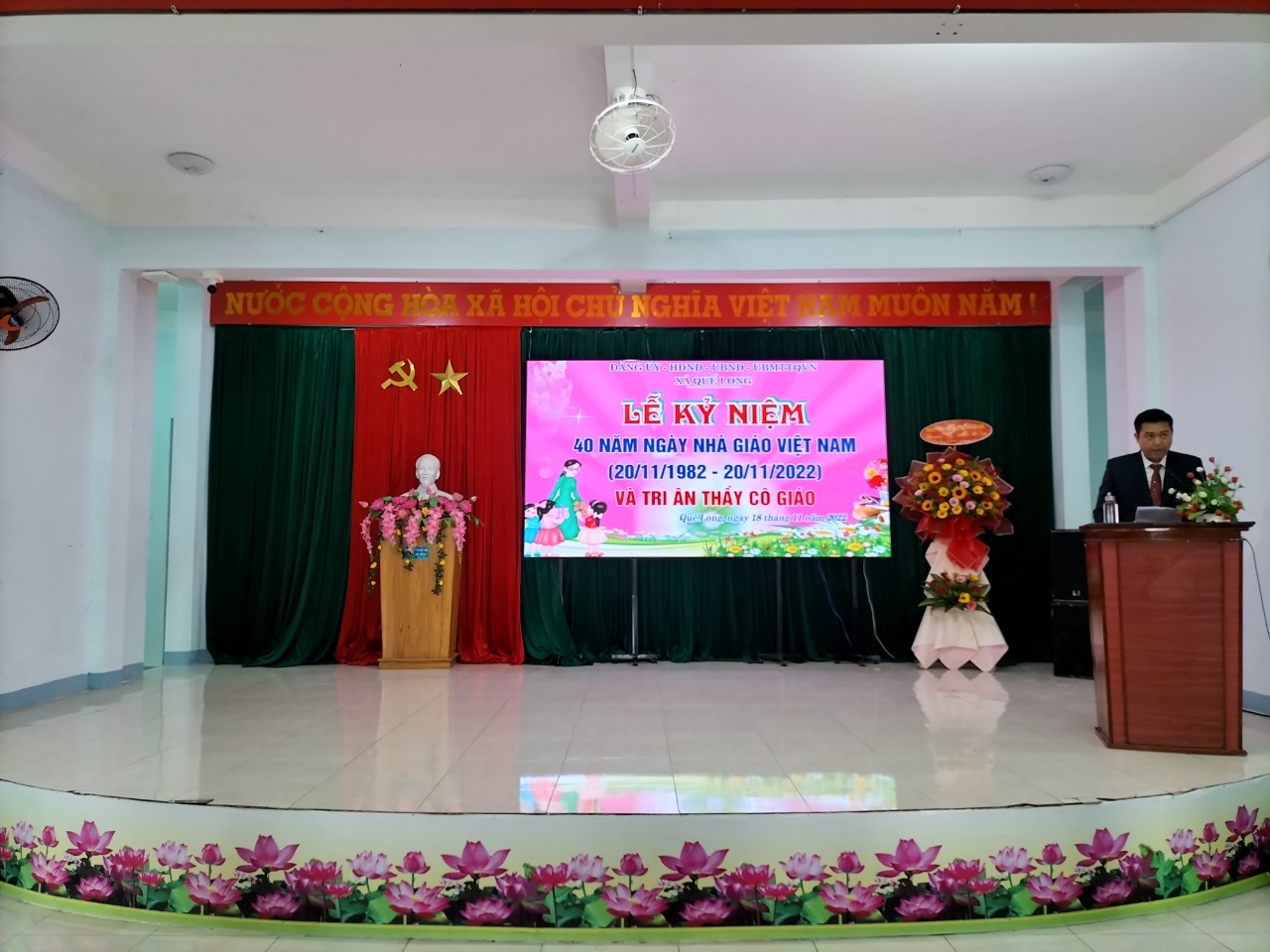 Quế Long tổ chức Lễ kỷ niệm 40 năm ngày Nhà giáo Việt Nam